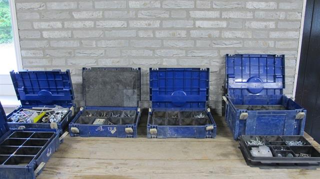 Diversen 5 assortiment-koffers met diverse inhoud