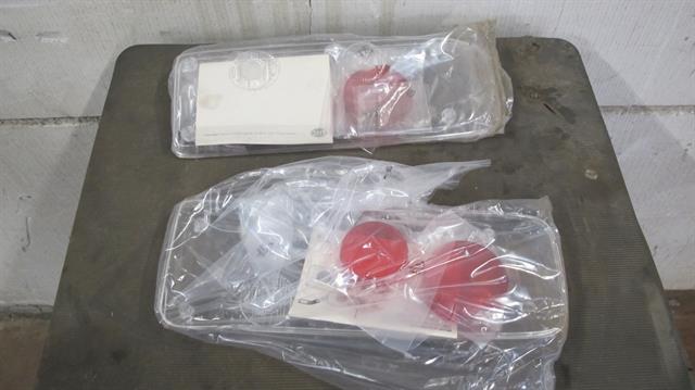 Diversen achterlichtglas Hella / 4 stuks NIEUW