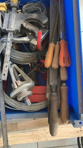 Diversen bak met diverse inhoud 