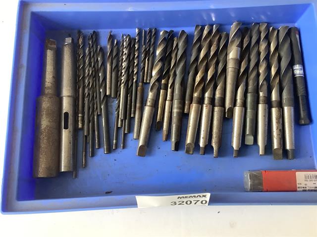 Diversen diverse boren