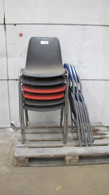 kantine/kantoor diverse stoelen / 9 stuks