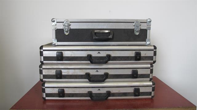 Diversen koffers met diverse verlichting / 4 stuks