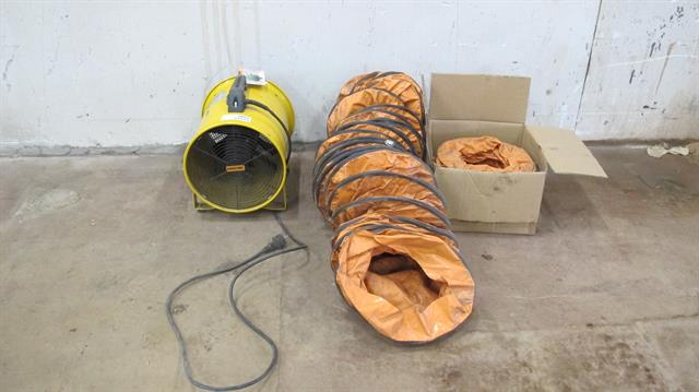 Kachels en haarden Master BLM6800 ventilator met 2 doorvoerbuizen