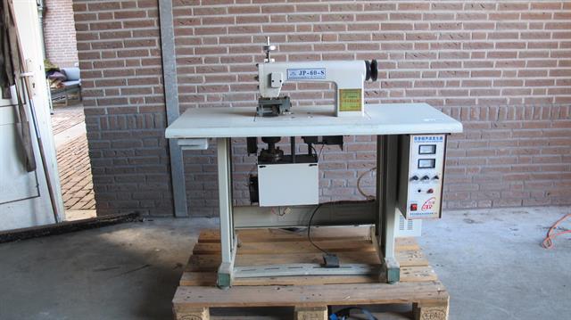 Naai- en lockmachines ultrasone kant naaimachine