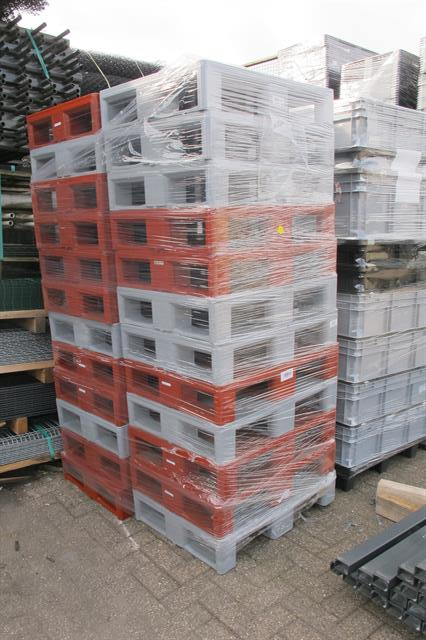 Kunststof pallets zware kunststof pallets  80x60x16cm 23 stuks / gesloten dek