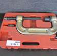 Gereedschap draagarm rubber pers  1