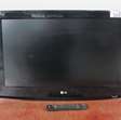 LG televisie met afstandsbediening / 80cm