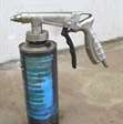 Werkplaats toebehoren pneumatische spuit met reinigingsmiddel 2